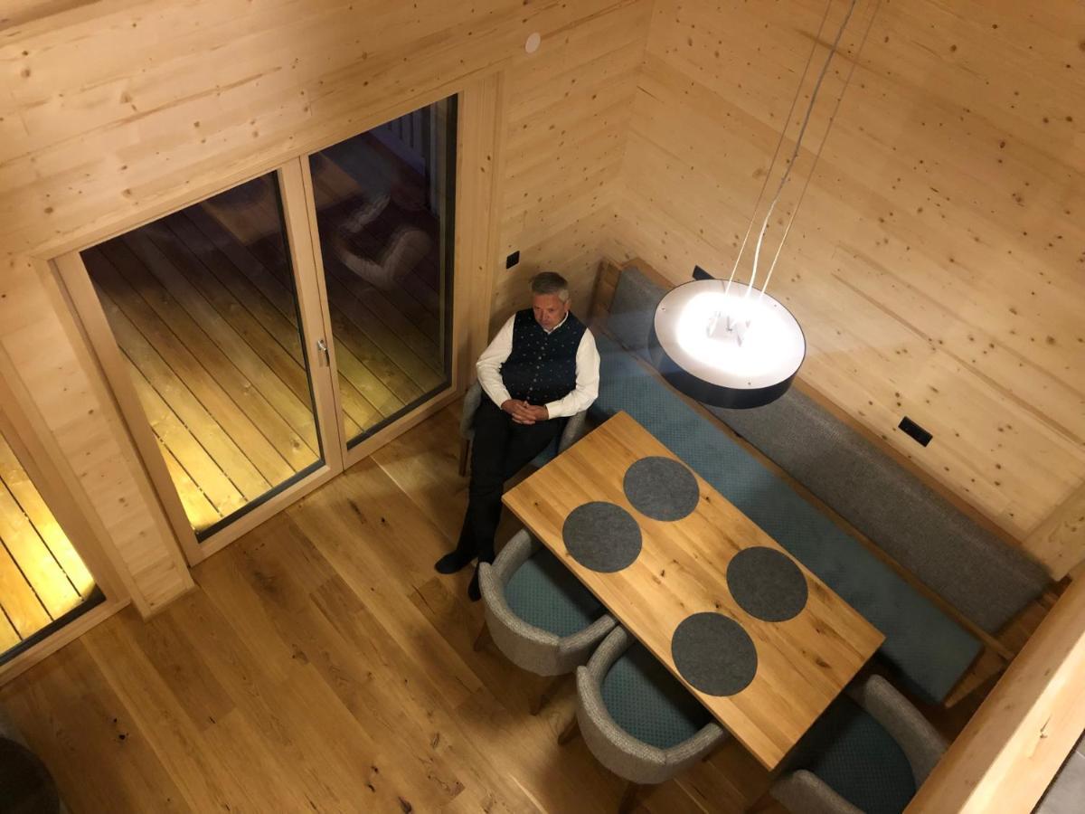 Zum Wohle Aparthotel Oberwoelz Stadt Bagian luar foto