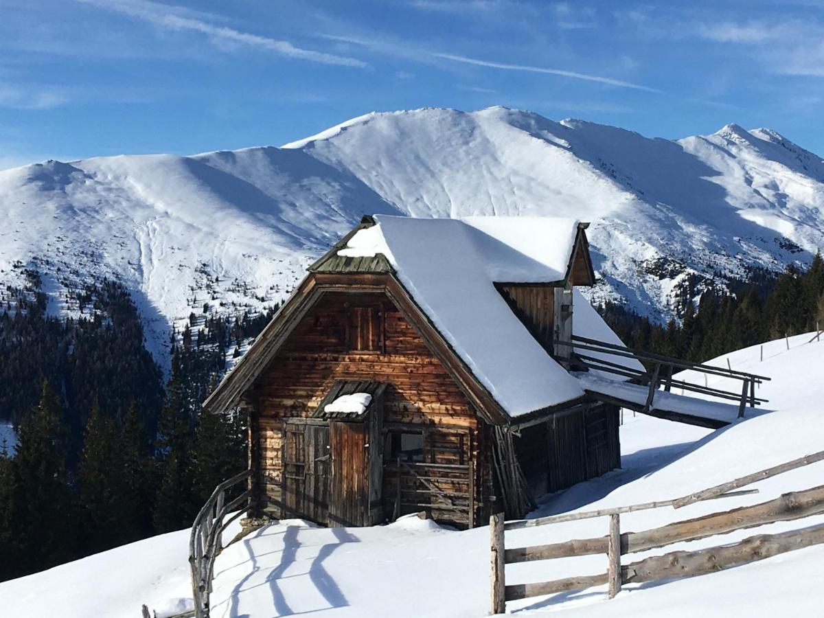 Zum Wohle Aparthotel Oberwoelz Stadt Bagian luar foto